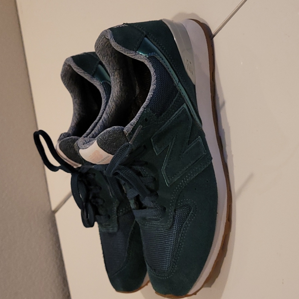 New Balance 696 emerald green